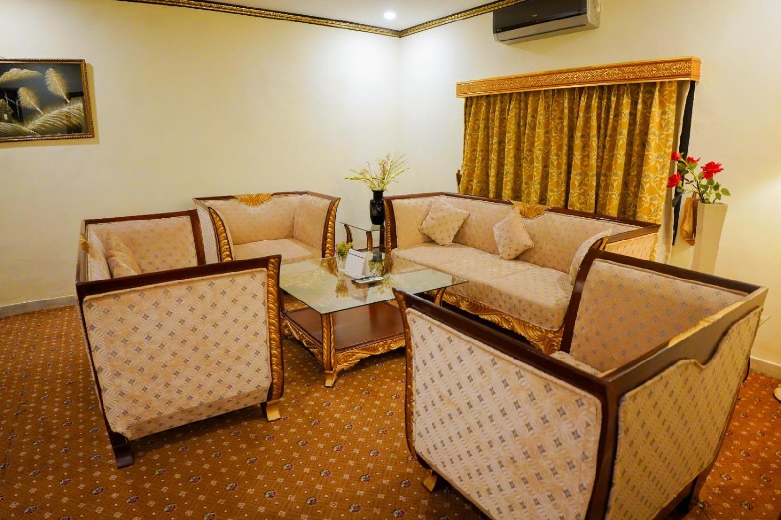 Indus Hotel Hyderabad Extérieur photo