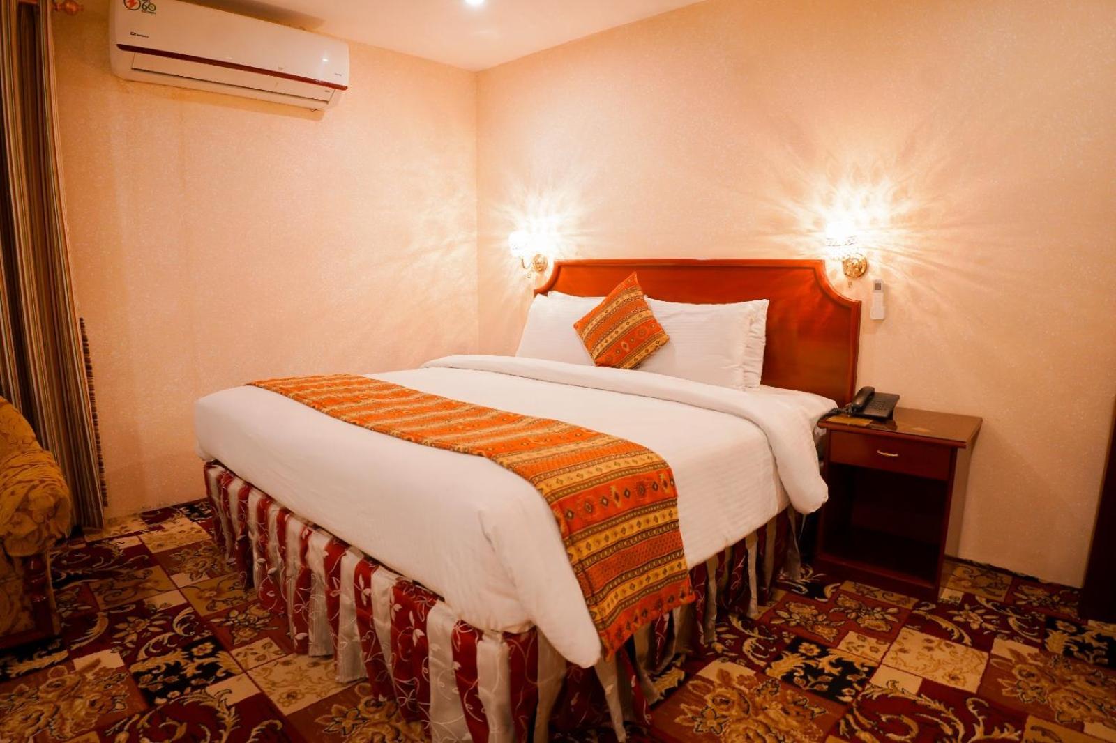 Indus Hotel Hyderabad Extérieur photo