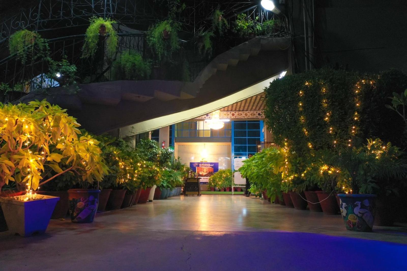 Indus Hotel Hyderabad Extérieur photo