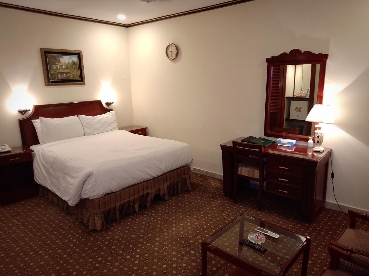 Indus Hotel Hyderabad Extérieur photo